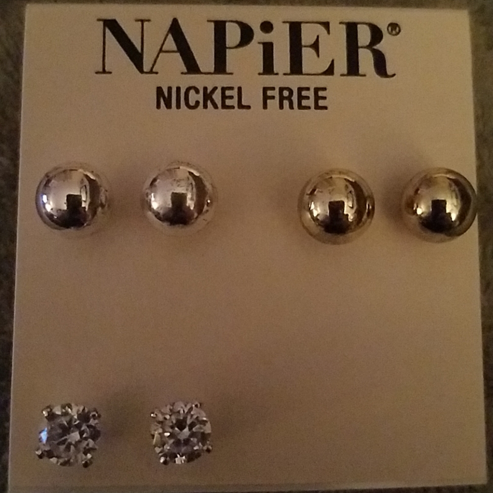 CLOSET CLEAR-OUT!!! Brand New! Studs Earrings